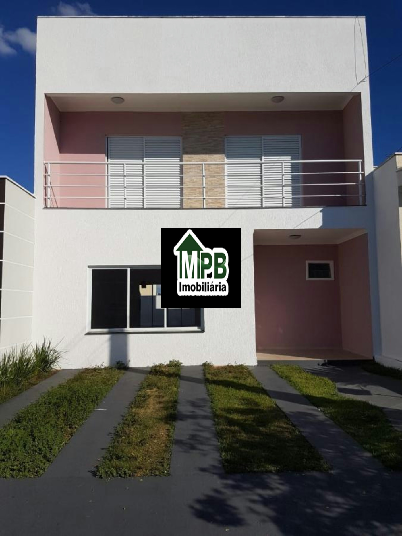 Sobrado à venda com 3 quartos, sendo 1 suíte, no condomínio Horto 3, Sorocaba - SP