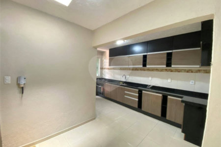 Casa à venda com 4 quartos, sendo 2 suítes, em Parque Santana, Mogi das Cruzes, SP