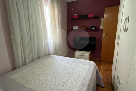 Casa à venda com 3 quartos, sendo 1 suíte,  em Jardim Casablanca, São Paulo, SP