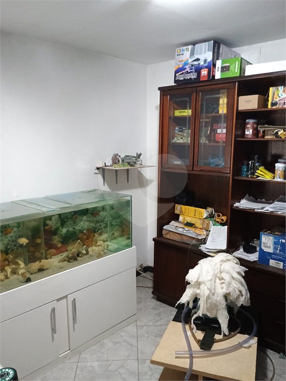 Casa à venda com 5 quartos, sendo 1 suíte, em Bangu, Rio de Janeiro, RJ