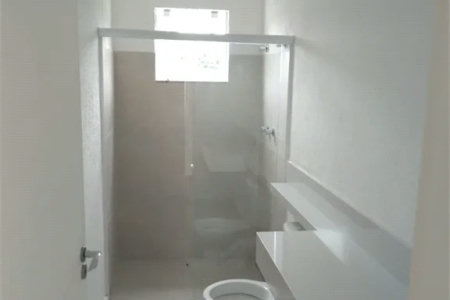 Casa à venda com 4 suítes no condomínio Saint Thomás Rua Uruana,9, Carapicuíba - SP