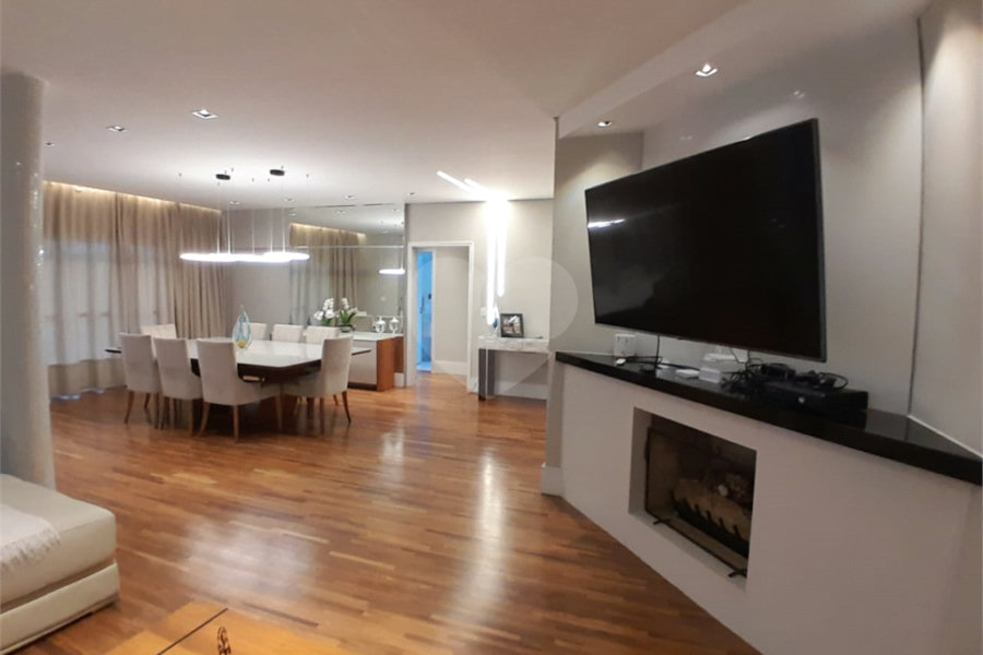 Casa à venda com 3 suítes no condomínio Suíça da Cantareira, Mairiporã - SP