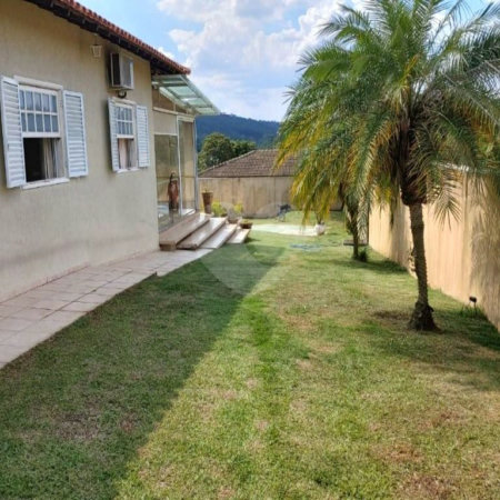 Casa à venda com 4 quartos em Caixa D´água, Vinhedo, SP