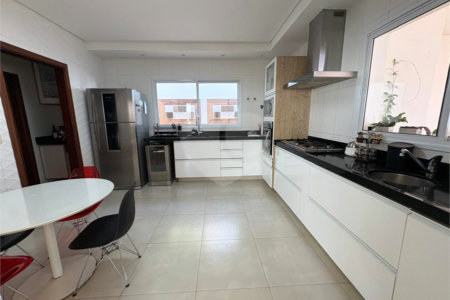 Casa à venda com 3 suítes no condomínio Damha II, São Carlos - SP