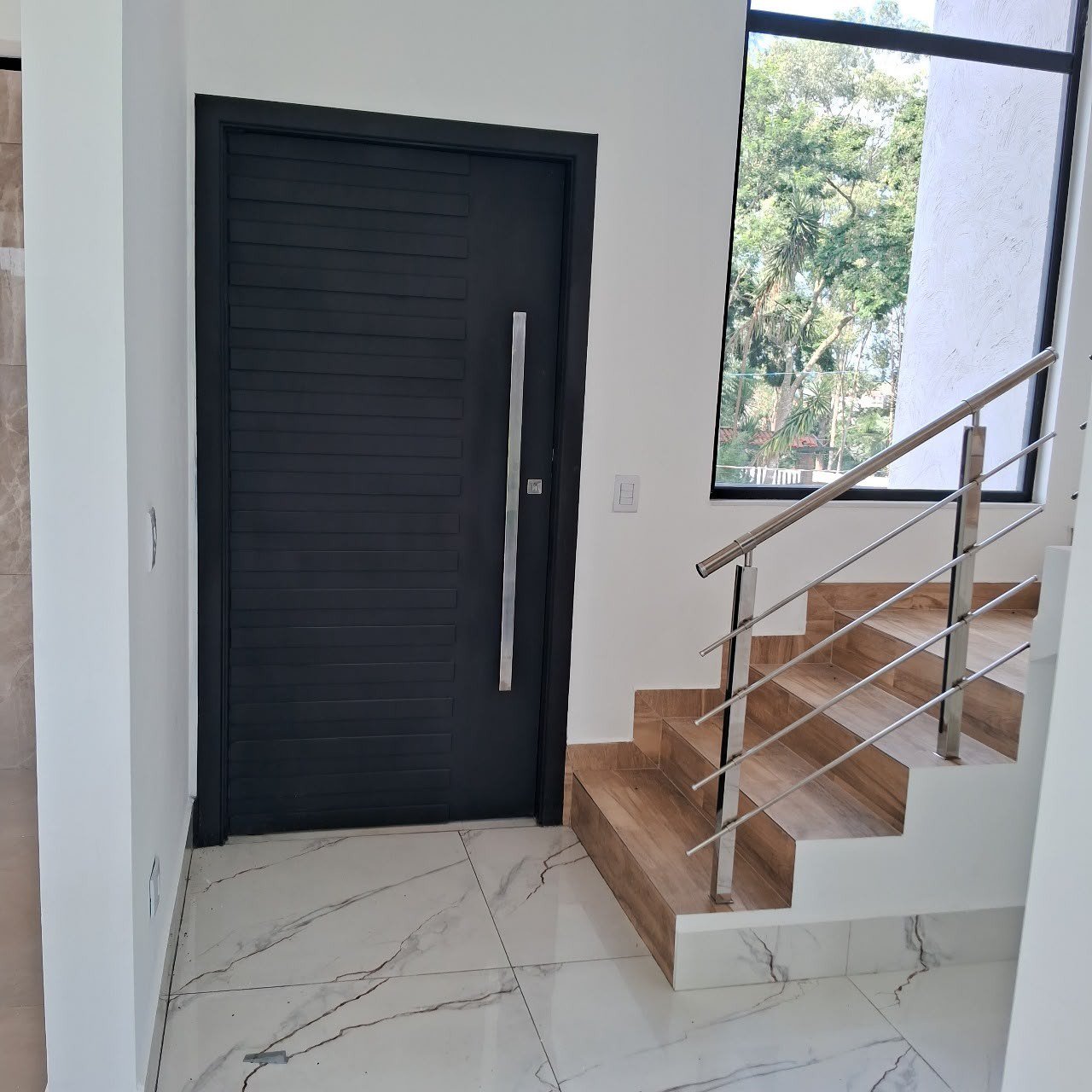 Sobrado à venda com 3 quartos, sendo 1 suíte, em Parque Rizzo, Cotia - SP