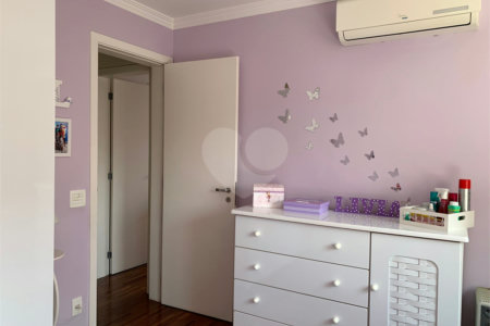 Apartamento à venda com 4 quartos, sendo 3 suítes, em Vila Andrade, São Paulo, SP