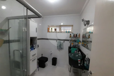 Sobrado à venda com 4 quartos, sendo 1 suíte, em Santana, São Paulo, SP
