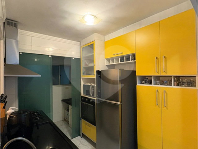 Apartamento à venda com 2 quartos em Parque Maria Domitila, São Paulo, SP