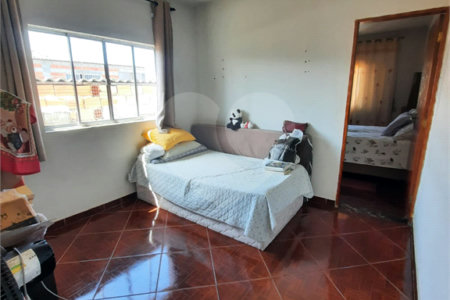 Casa à venda com 3 quartos, sendo 1 suíte,  em Vila Melchizedec, Mogi das Cruzes, SP