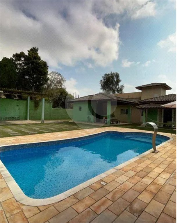 Casa em condomínio à venda com 3 quartos, sendo 2 suítes, no Centro, Bom Jesus dos Perdões, SP
