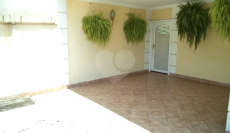 Casa à venda com 4 quartos, sendo 2 suítes,  em Jardim Trussardi, São Paulo, SP