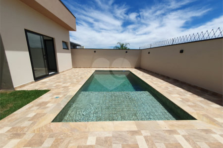 Casa à venda com 3 suítes no condomínio Via Castelli, Louveira - SP