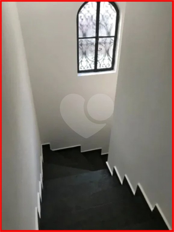 Sobrado à venda com 3 quartos, sendo 1 suíte, em Ferreira, São Paulo, SP