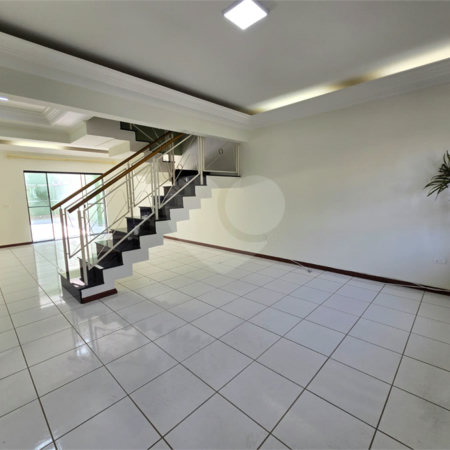 Casa para alugar com 4 quartos, sendo 3 suítes,  no condomínio Village Saint Claire, Sorocaba - SP