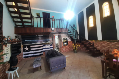 Casa à venda com 4 suítes em Santa Cruz, Rio de Janeiro, RJ
