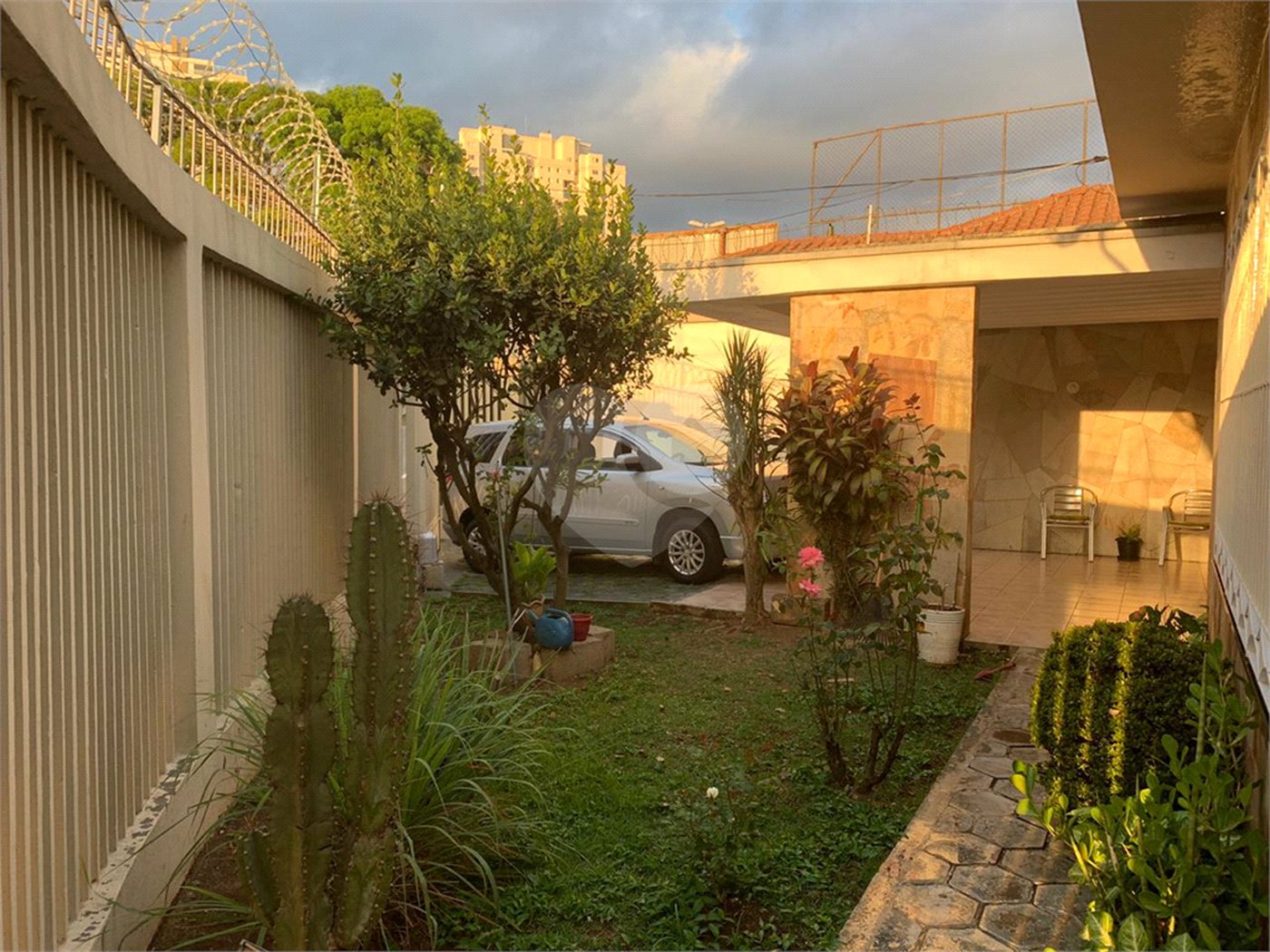 Casa Térrea à venda com 3 quartos, sendo 1 suíte, em Vila Galvão, Guarulhos, SP