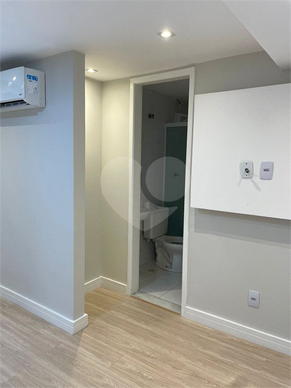 Cobertura à venda com 3 quartos, sendo 2 suítes, em Cachamorra, Rio de Janeiro, RJ