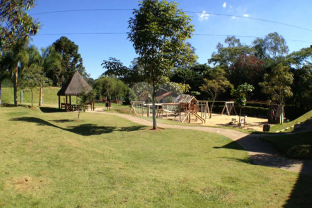Casa à venda com 4 suítes no condomínio Parque das Artes, Embu das Artes - SP