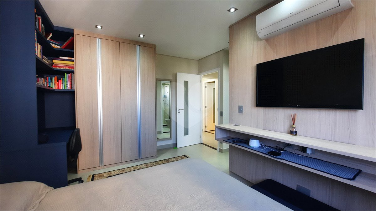 Apartamento à venda com 3 suítes em Jardim Marajoara, São Paulo, SP