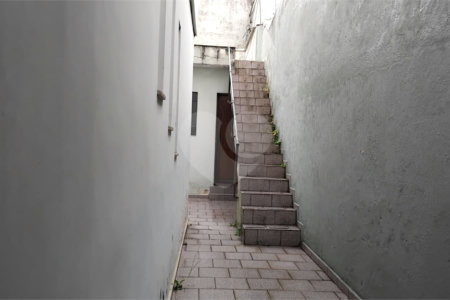 Sobrado à venda com 3 quartos em Jardim Odete, São Paulo, SP