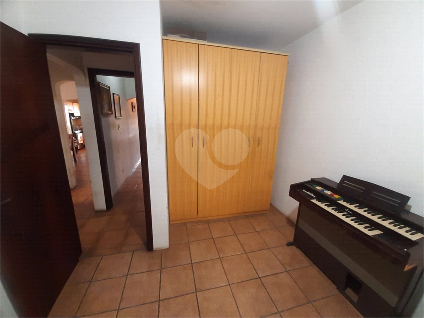 Casa à venda com 2 quartos, sendo 1 suíte, em Tremembé, São Paulo, SP