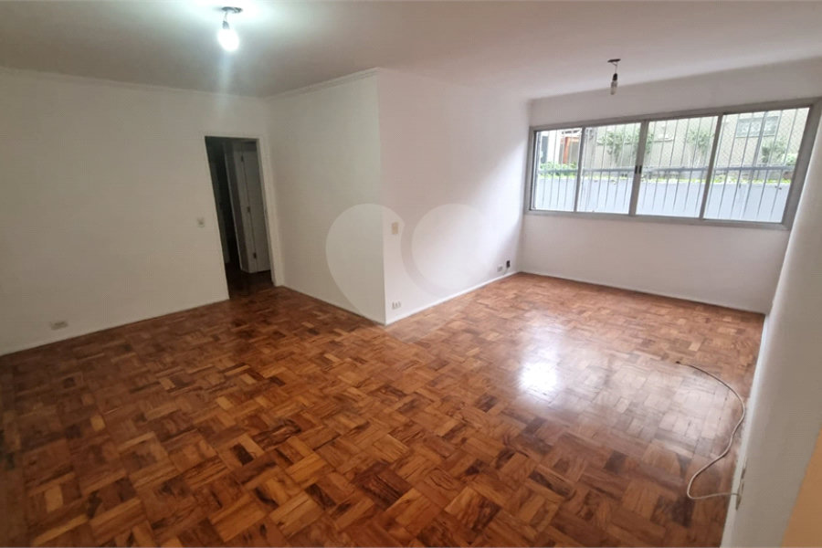 Apartamento à venda com 3 quartos, sendo 1 suíte, em Paraíso, São Paulo, SP
