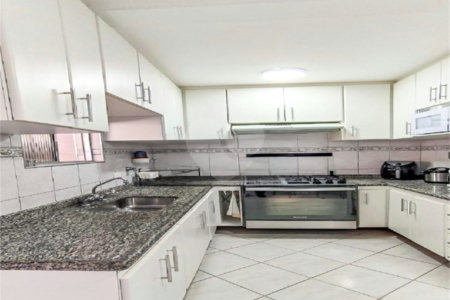 Apartamento à venda com 3 quartos, sendo 1 suíte, em Vila Progredior, São Paulo, SP