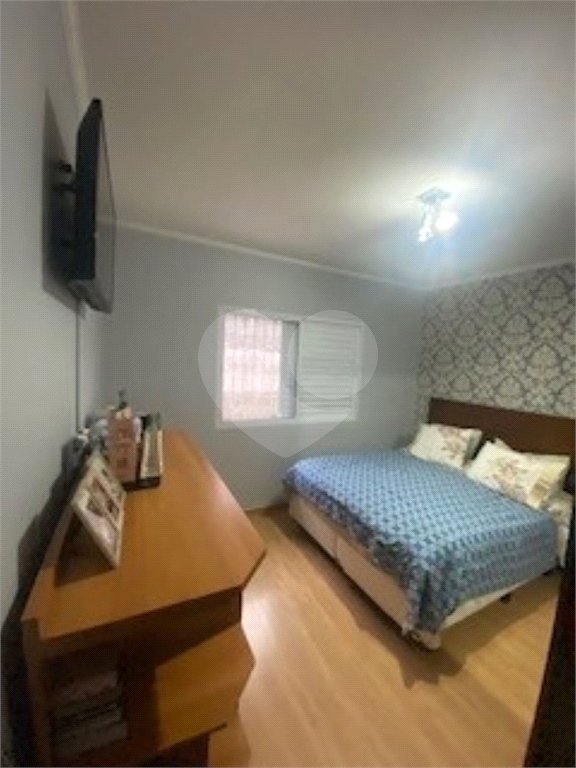 Sobrado à venda com 4 quartos, sendo 1 suíte, em Parque Edu Chaves, São Paulo, SP