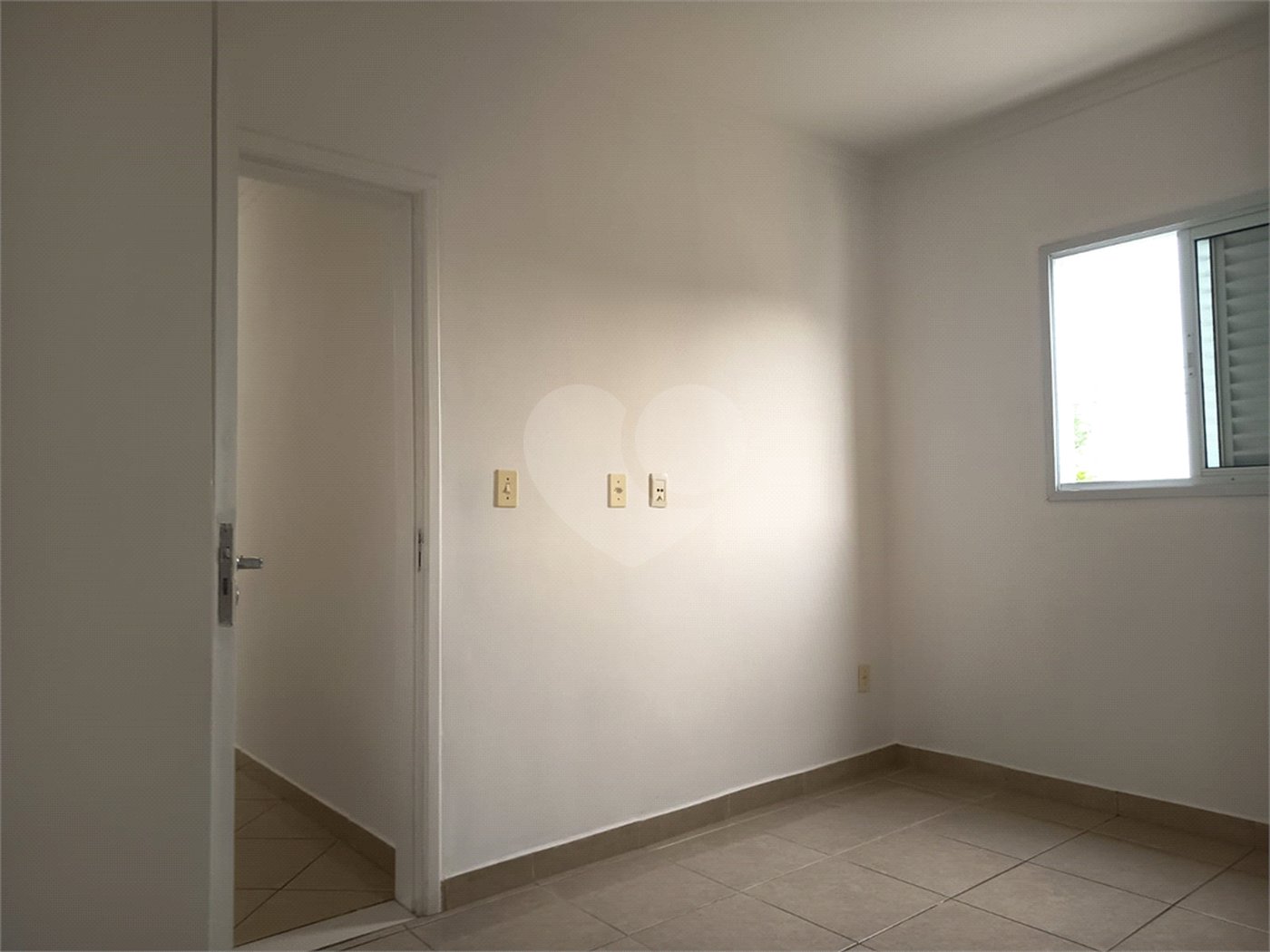 Apartamento à venda com 2 quartos, sendo 1 suíte, em Vila Barão, Sorocaba, SP