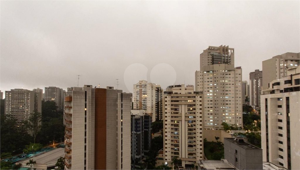 Cobertura à venda com 4 quartos, sendo 1 suíte, em Jardim Londrina, São Paulo, SP