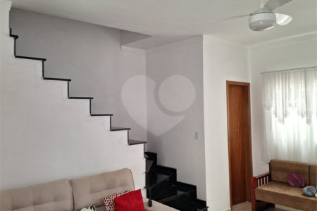 Casa à venda com 2 quartos no condomínio Residencial Cristal Lll, Mogi das Cruzes - SP