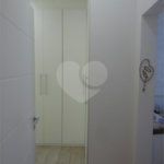 Casa à venda com 3 quartos, sendo 2 suítes, no condomínio Águas da Serra, Valinhos - SP