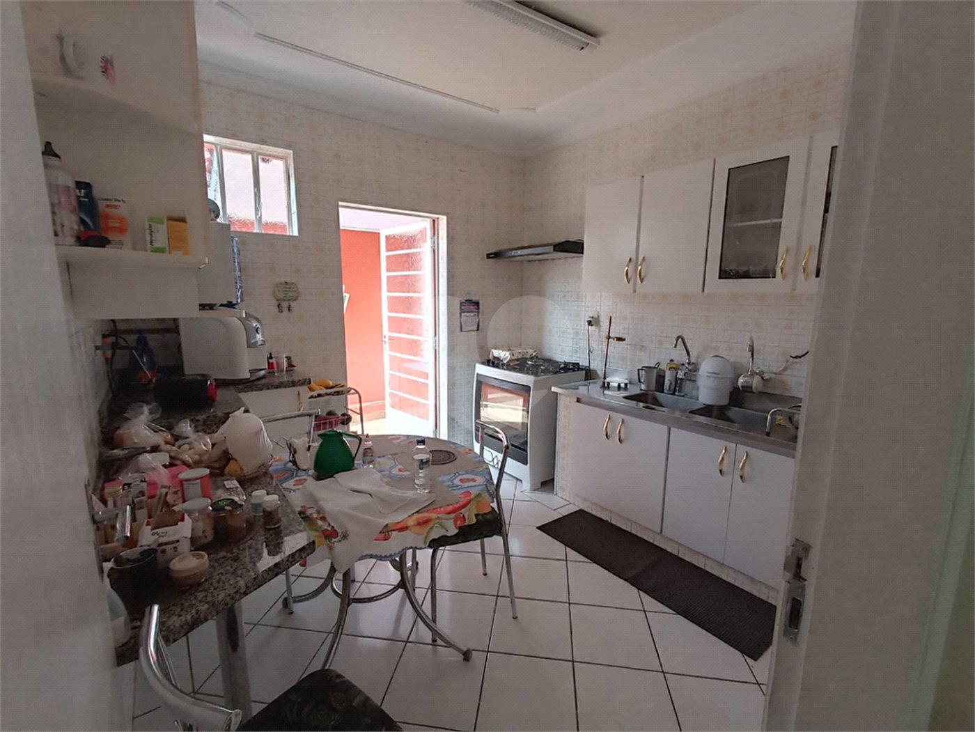 Casa à venda com 3 quartos, sendo 1 suíte, em Vila Rosa, Itapetininga, SP