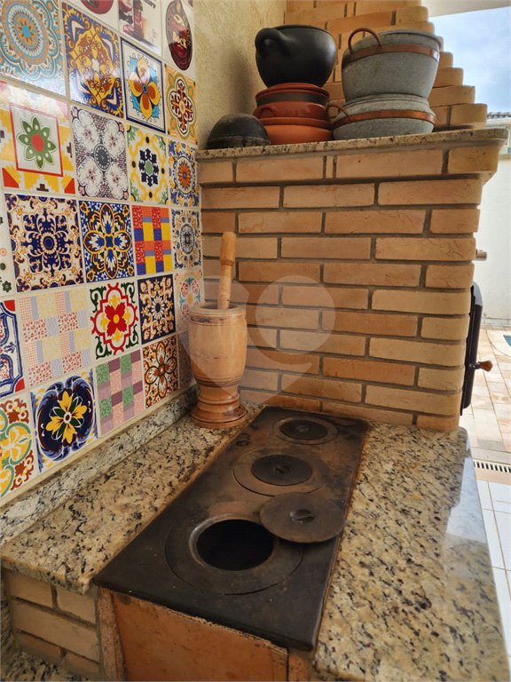 Casa à venda com 4 suítes no condomínio Pedra Grande, Atibaia - SP