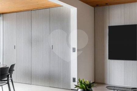 Apartamento à venda com 2 suítes em Vila Olímpia, São Paulo, SP