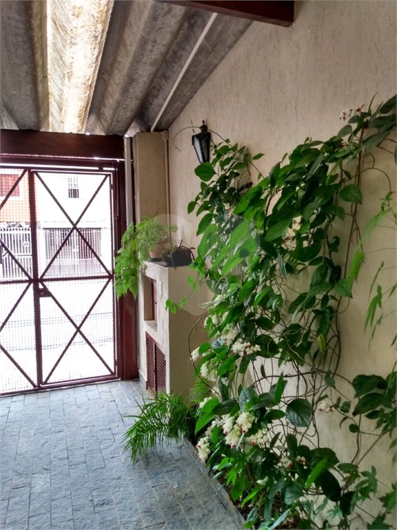 Sobrado à venda com 3 quartos em Vila Cordeiro, São Paulo, SP