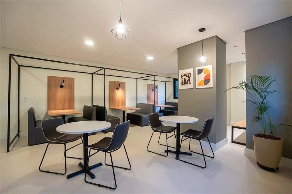 Apartamento à venda com 3 quartos, sendo 1 suíte,  em Planalto Paulista, São Paulo, SP