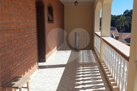 Casa à venda com 3 quartos, sendo 1 suíte, no Centro, Vinhedo, SP