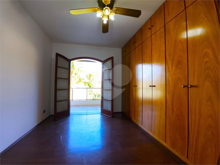Casa à venda com 4 quartos, sendo 3 suítes,  no condomínio Village D'avignon, Sorocaba - SP