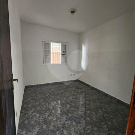 Casa à venda com 2 quartos no Centro, Poá, SP