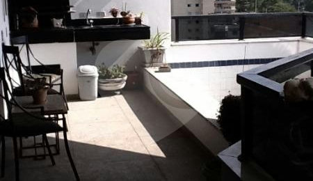 Apartamento à venda com 4 suítes em Real Parque, São Paulo, SP