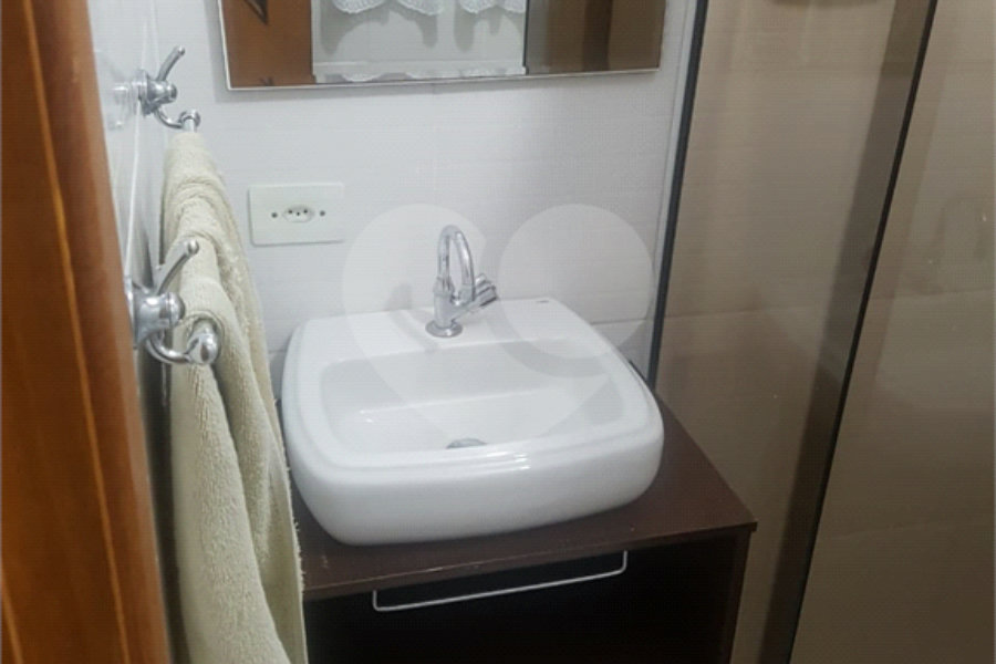 Sobrado à venda com 5 quartos, sendo 2 suítes, em Horto, São Paulo, SP