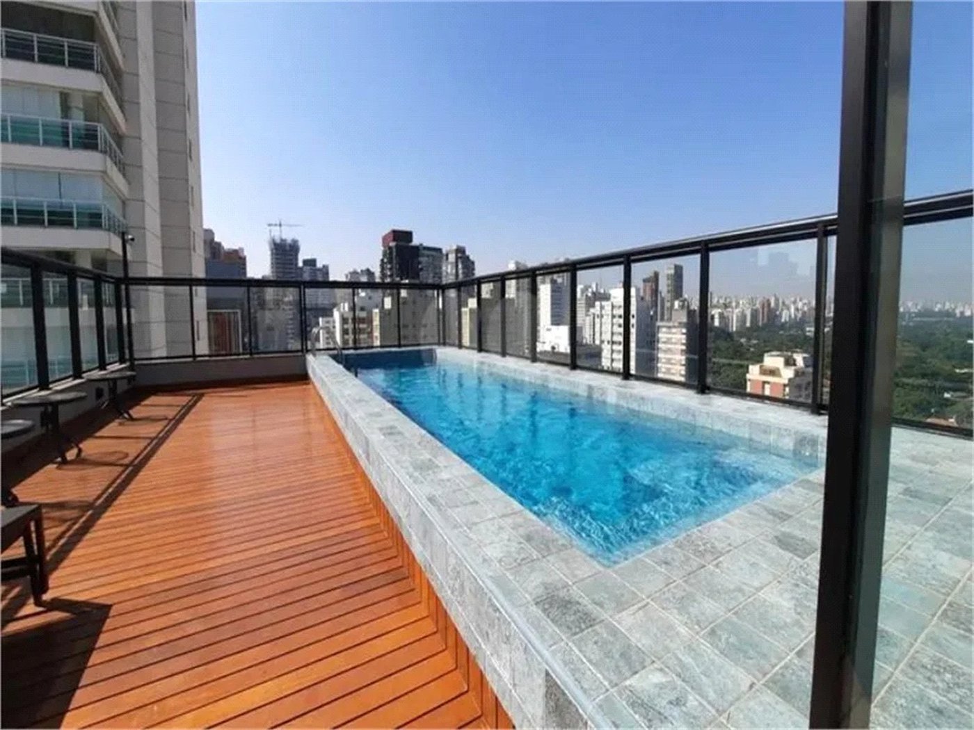 Apartamento à venda com 2 suítes em Cerqueira César, São Paulo, SP
