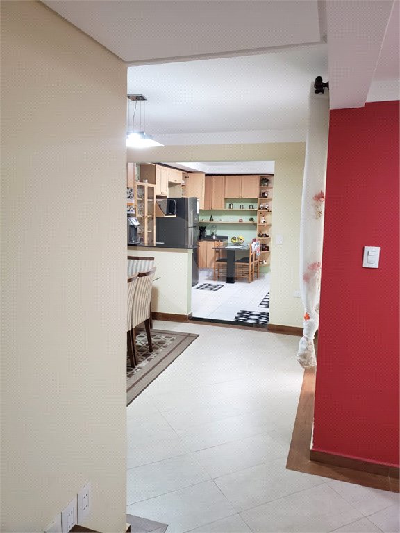 Casa à venda com 6 quartos, sendo 3 suítes, em Alto Ipiranga, Mogi das Cruzes, SP