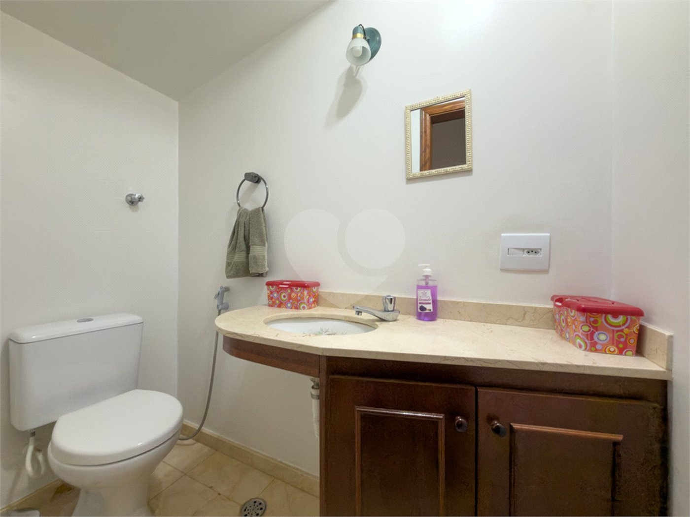 Casa de Vila à venda com 3 quartos, sendo 1 suíte, em Indianópolis, São Paulo, SP