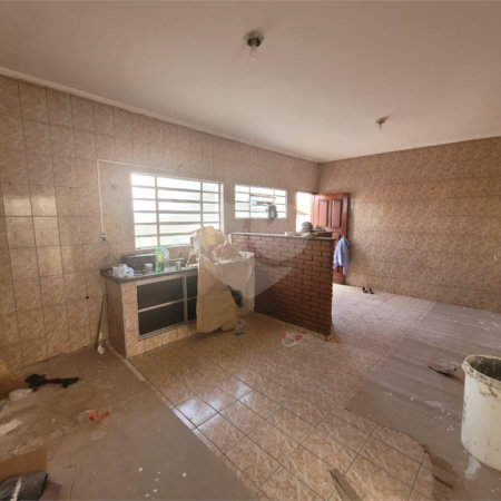 Sobrado à venda com 4 quartos, sendo 1 suíte,  em Jardim Itamaracá, Indaiatuba, SP
