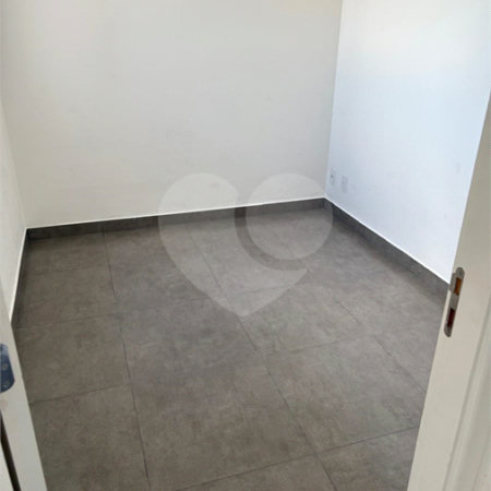 Apartamento à venda com 2 quartos em Parque Vitória, São Paulo, SP