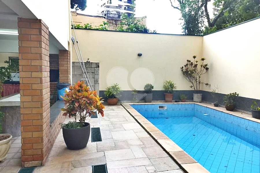 Sobrado à venda com 4 quartos, sendo 2 suítes, em Santana, São Paulo, SP