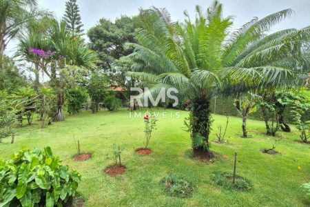 Casa à venda com 4 quartos, sendo 1 suíte,  em Villarejo Sopé da Serra (Vilarejo), Cabreúva, SP
