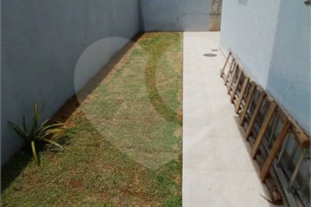 Casa à venda com 3 quartos, sendo 1 suíte, no condomínio Mosaico Essence, Mogi das Cruzes - SP